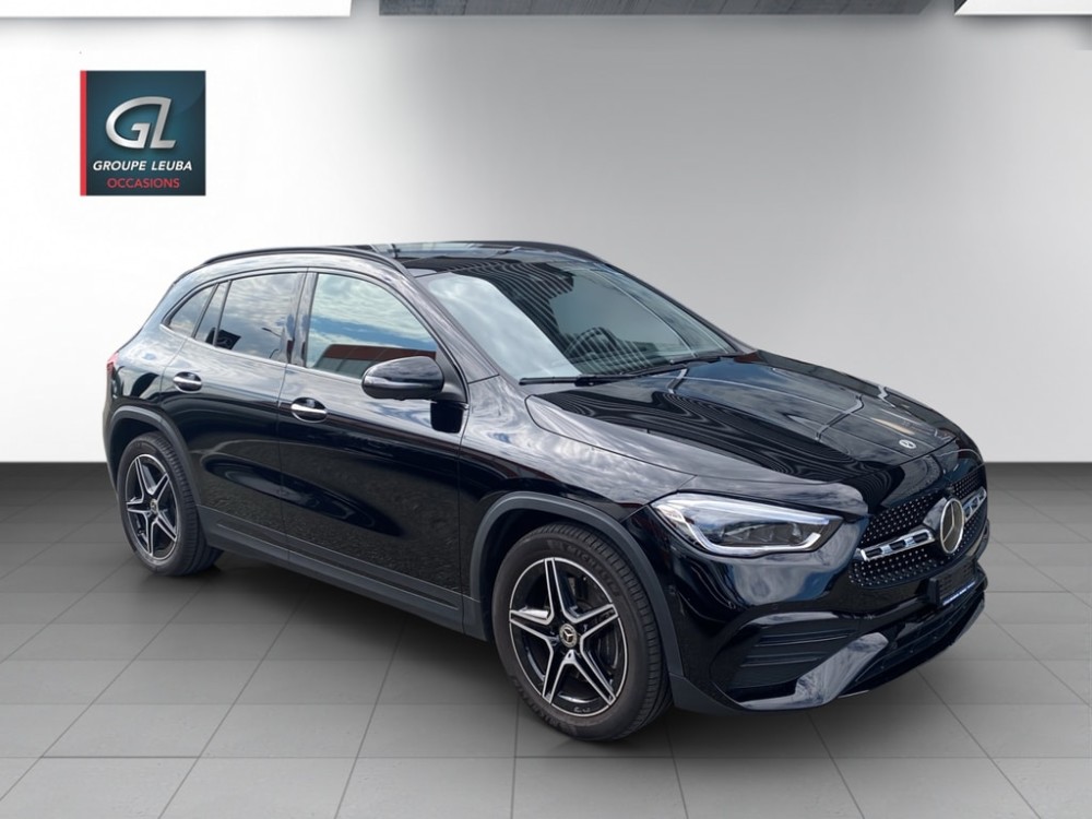 MERCEDES-BENZ GLA 250 AMG Line 4Matic