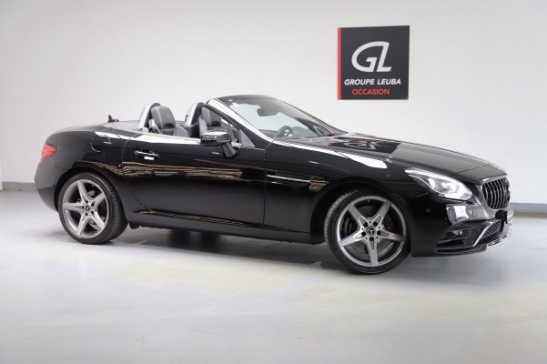 MERCEDES-BENZ SLC 200 AMG Line