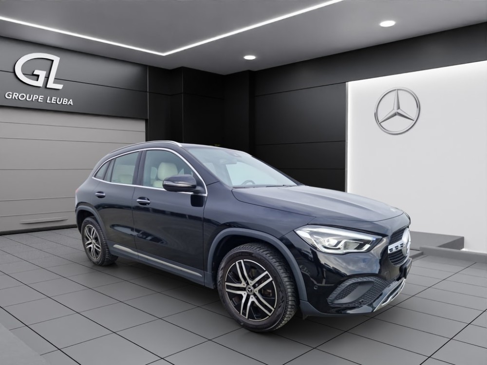 MERCEDES-BENZ GLA 200 d Progress. 4Matic