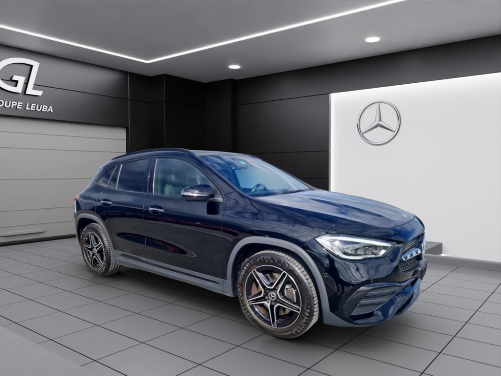 MERCEDES-BENZ GLA 250 AMG Line 4Matic