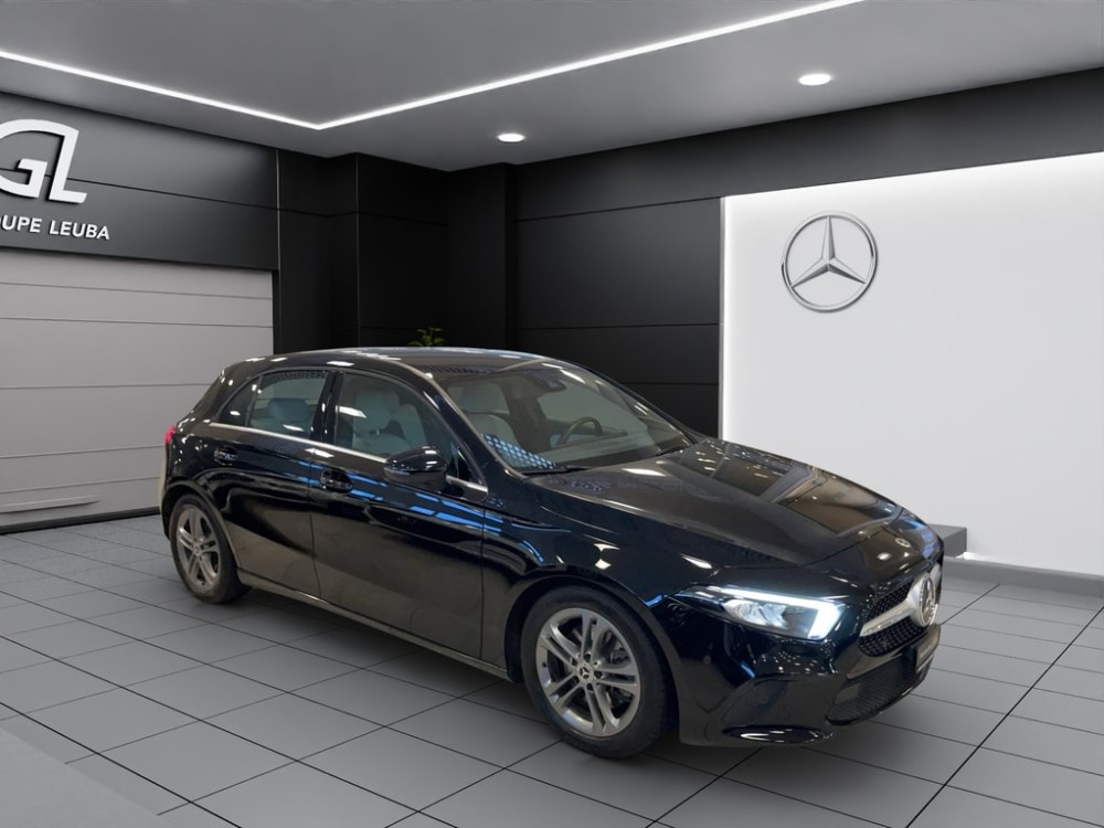 MERCEDES-BENZ A 220 Style 4Matic