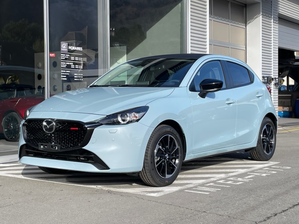 MAZDA 2 SKYACTIV-G 90 Homura Aka Automat