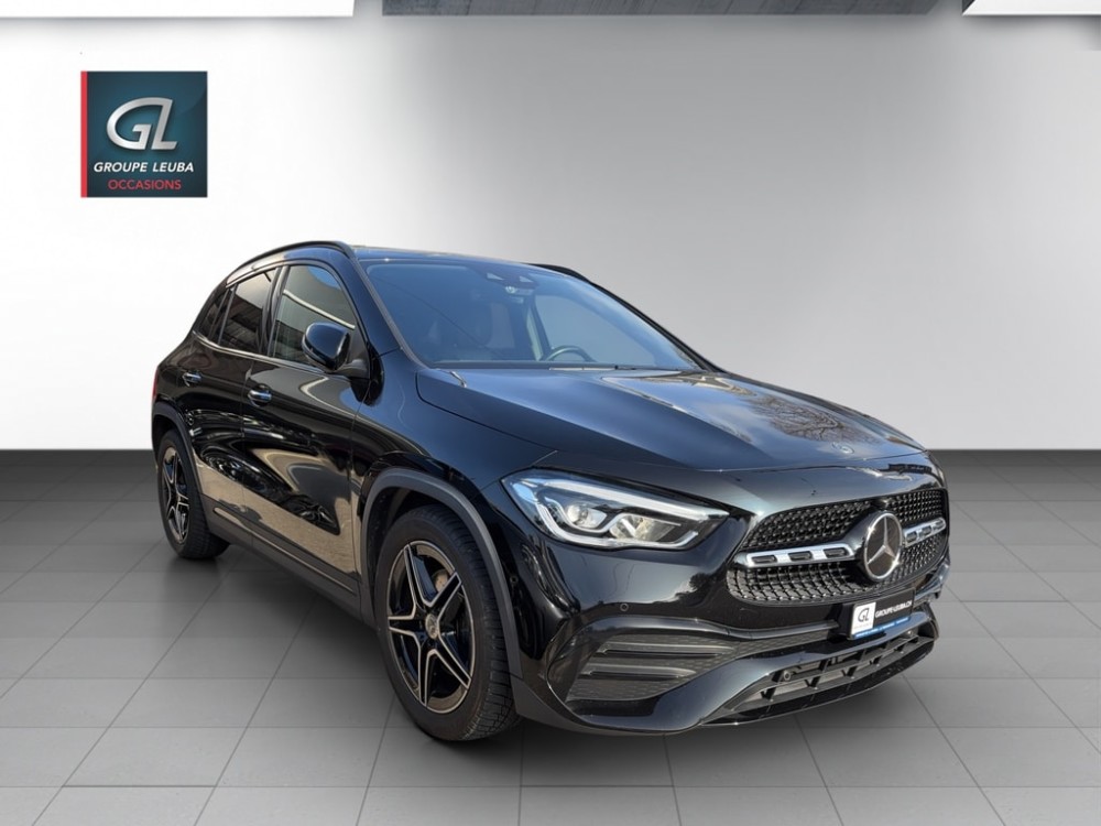 MERCEDES-BENZ GLA 200 AMG Line 7G-DCT