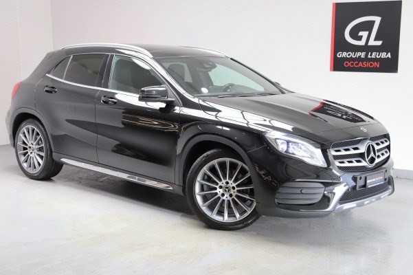 MERCEDES-BENZ GLA 250 AMG Line 4Matic