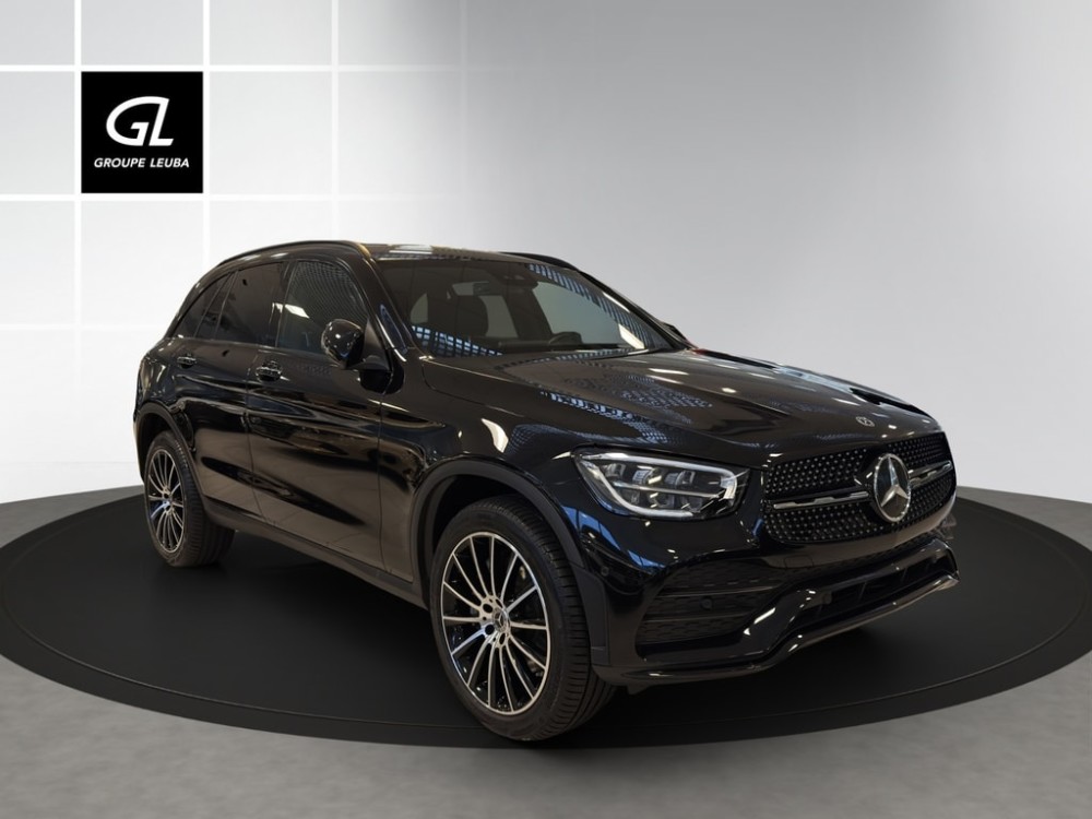 MERCEDES-BENZ GLC 300 e AMG Line 4Matic