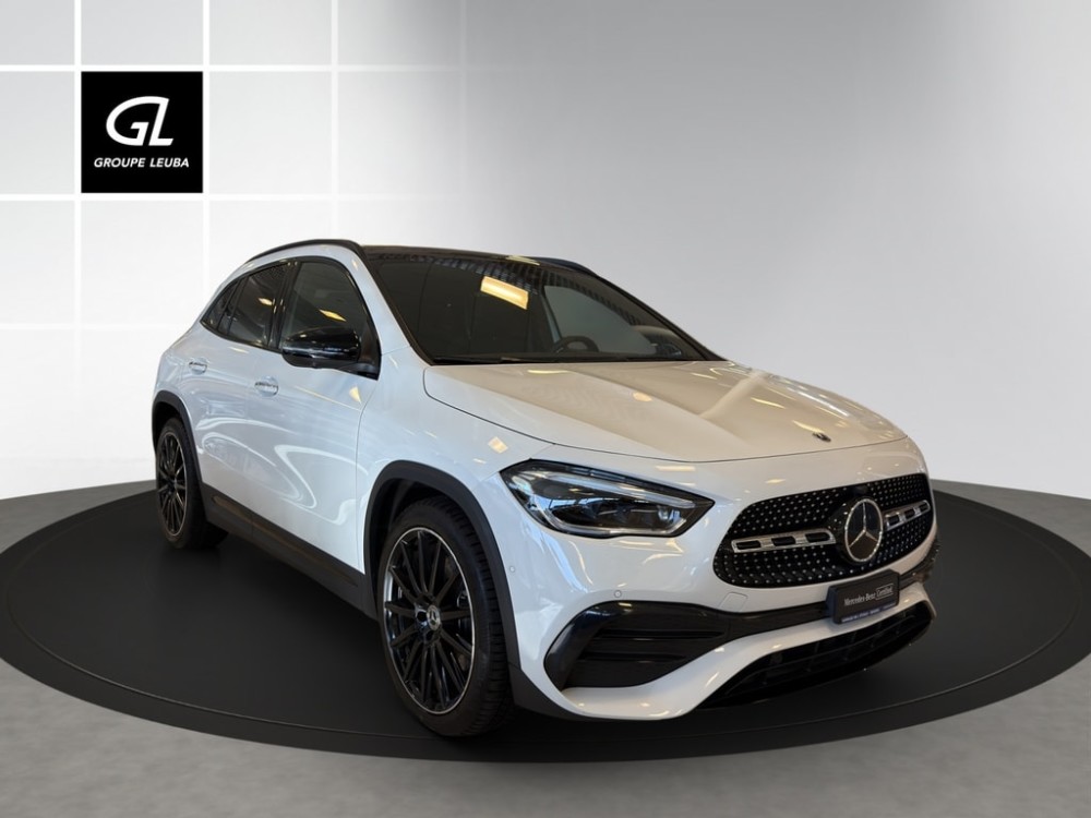 MERCEDES-BENZ GLA 250 AMG Line 4Matic