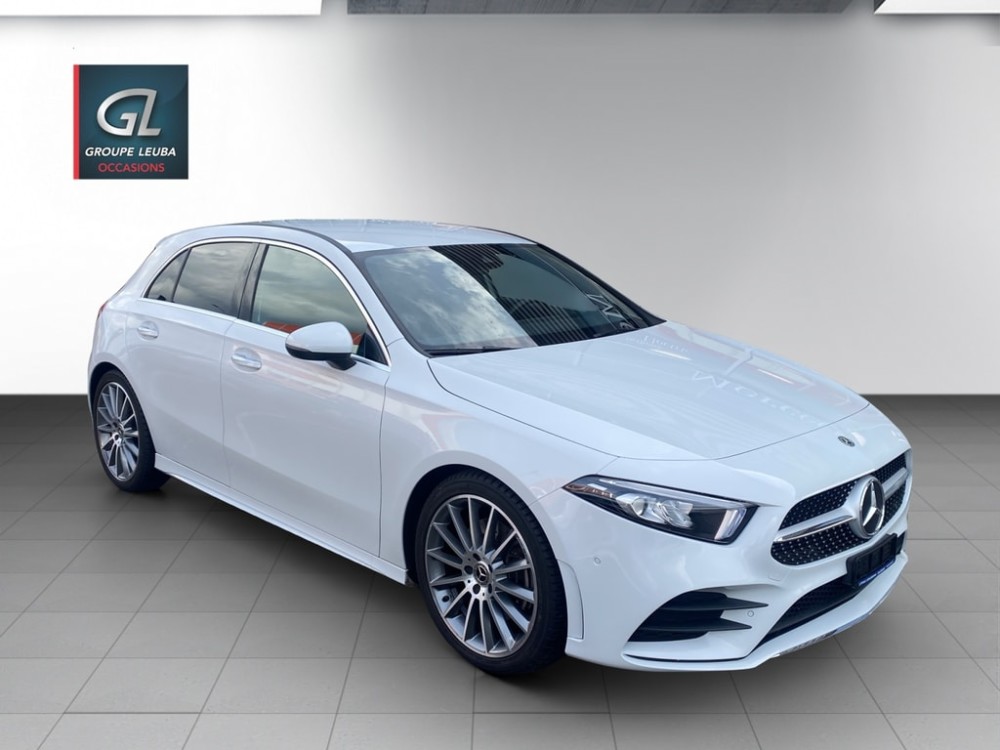 MERCEDES-BENZ A 220 AMG Line 4Matic