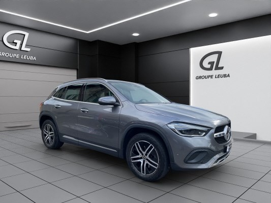 MERCEDES-BENZ GLA 250 Progressive4Matic