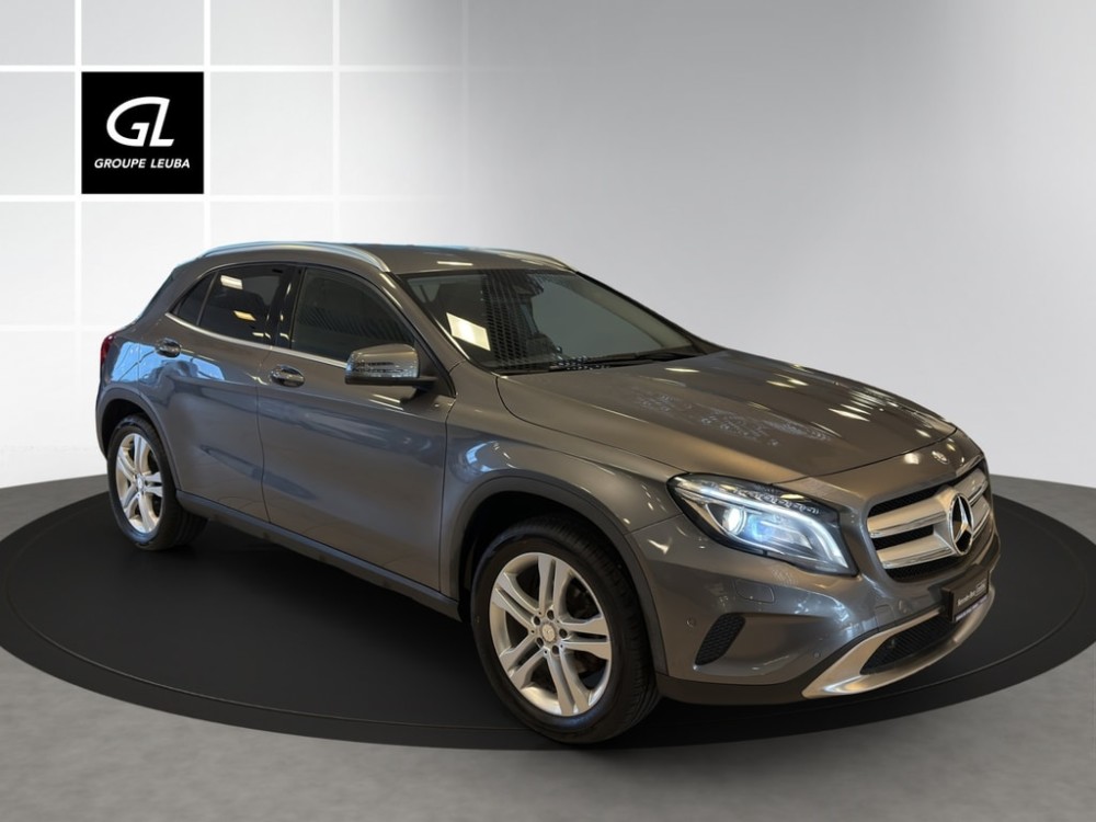 MERCEDES-BENZ GLA 180 Urban
