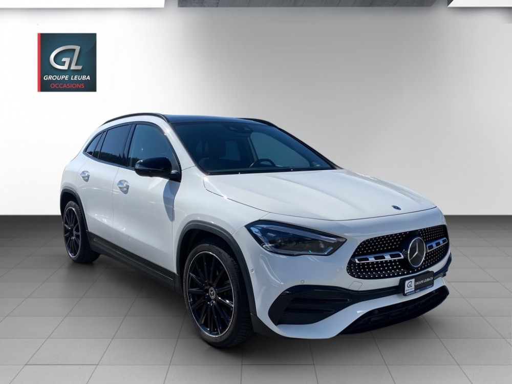 MERCEDES-BENZ GLA 250 AMG Line 4Matic