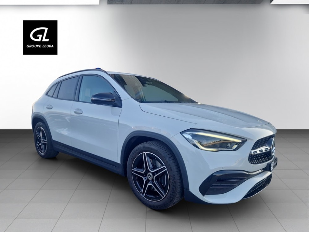 MERCEDES-BENZ GLA 250 AMG Line 4Matic