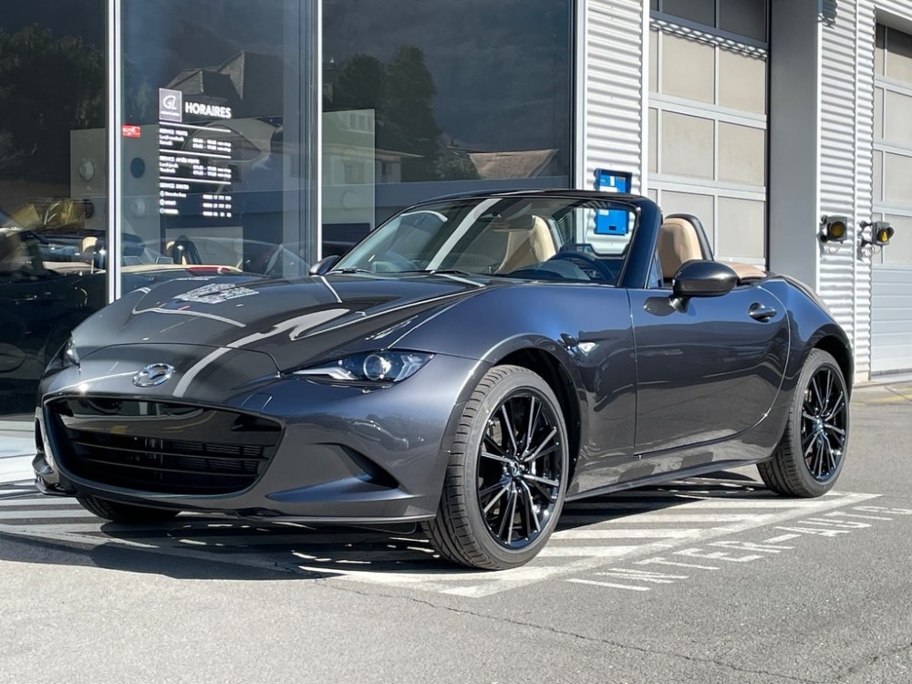 MAZDA MX-5 Skyactiv-G 184 Kazari