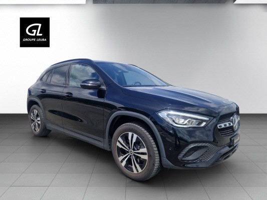 MERCEDES-BENZ GLA 250 Progressive4Matic