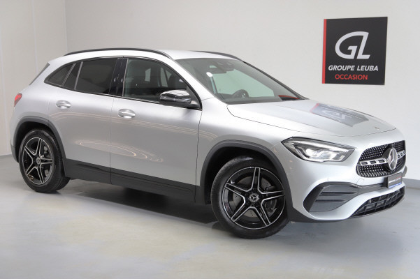 MERCEDES-BENZ GLA 250 AMG Line 4Matic