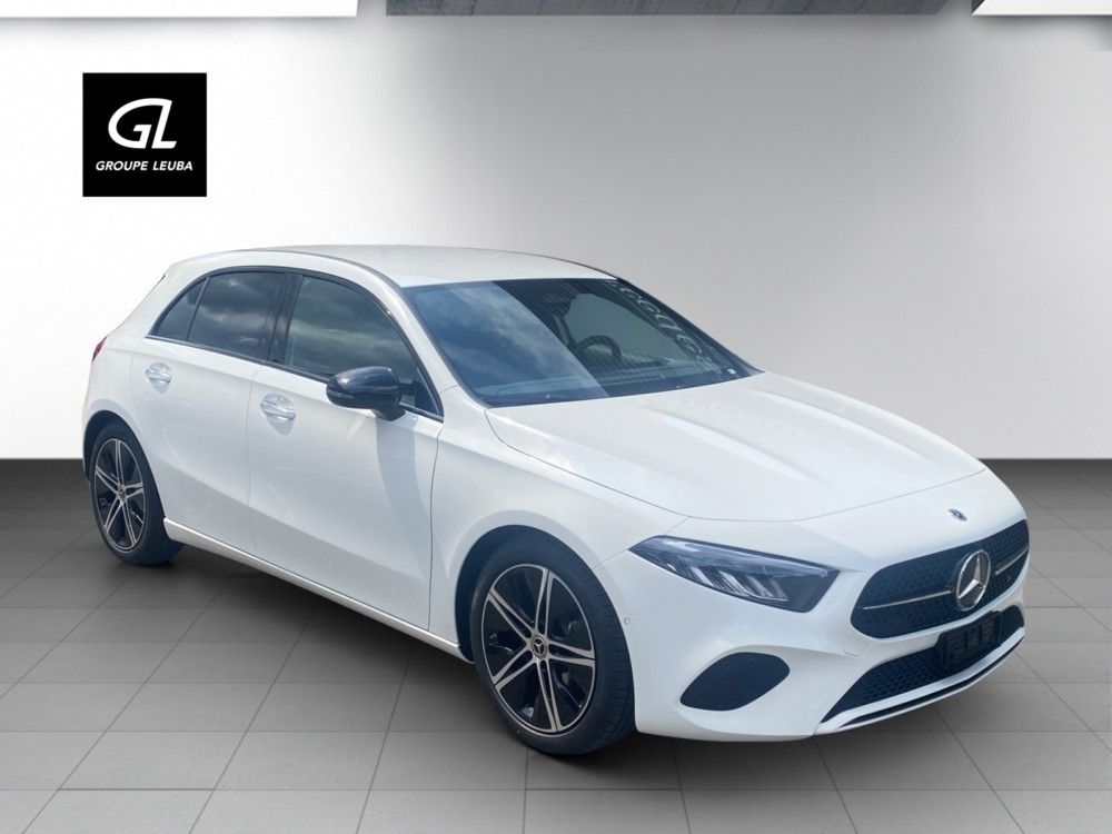 MERCEDES-BENZ A 200 Night Star 7G-DCT
