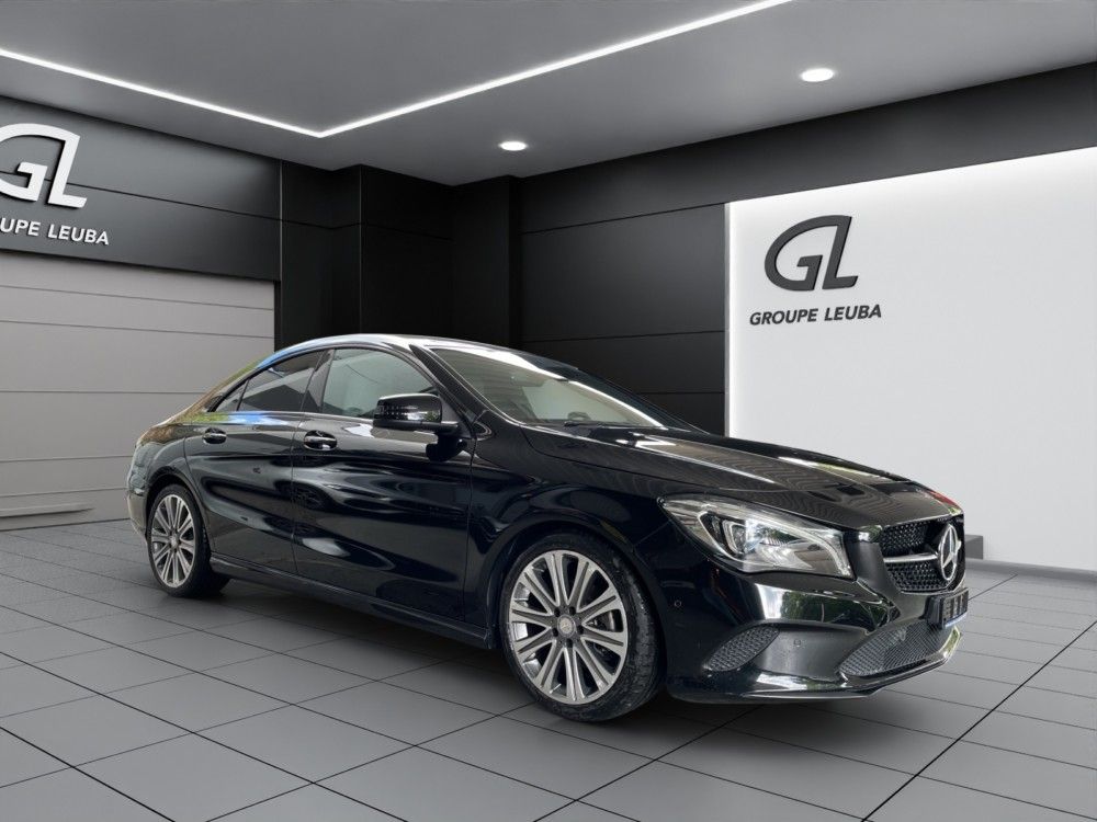 MERCEDES-BENZ CLA 200 Night Star 7G-DCT