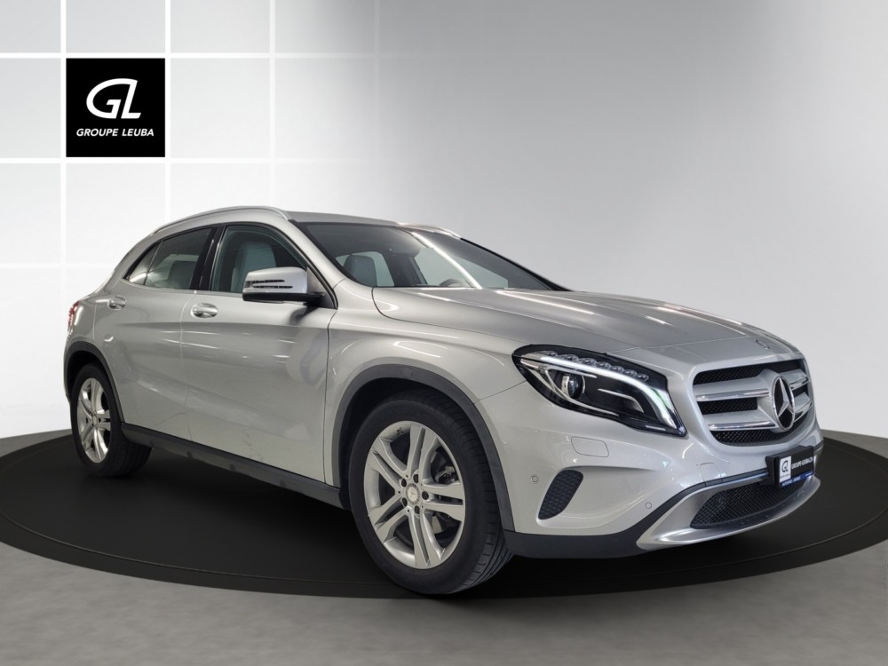 MERCEDES-BENZ GLA 200 Urban 7G-DCT
