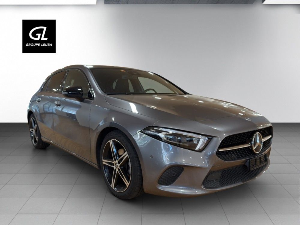 MERCEDES-BENZ A 180 Night Star AMG Line