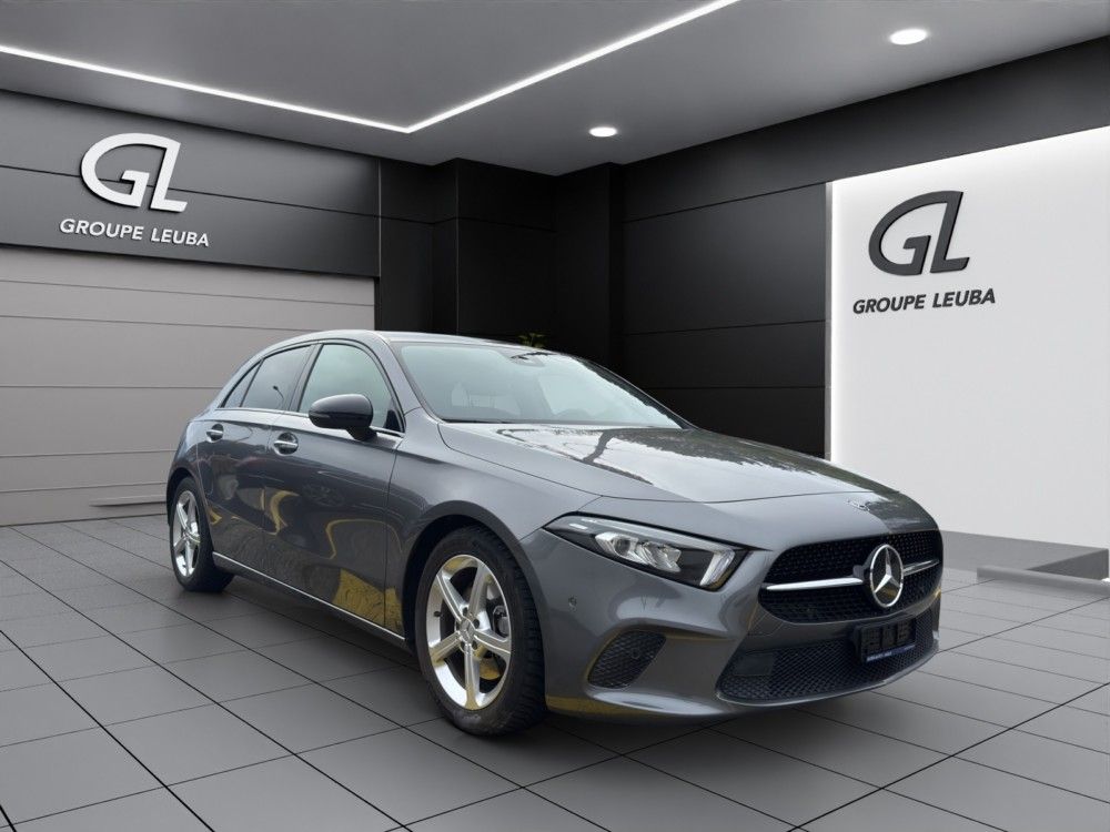MERCEDES-BENZ A 220 Progressive 4Matic