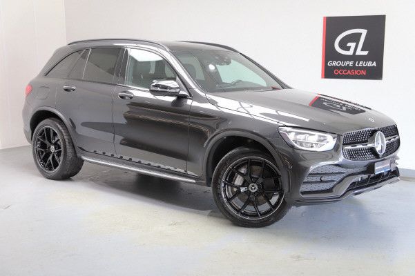 MERCEDES-BENZ GLC 300 e AMG Line 4Matic