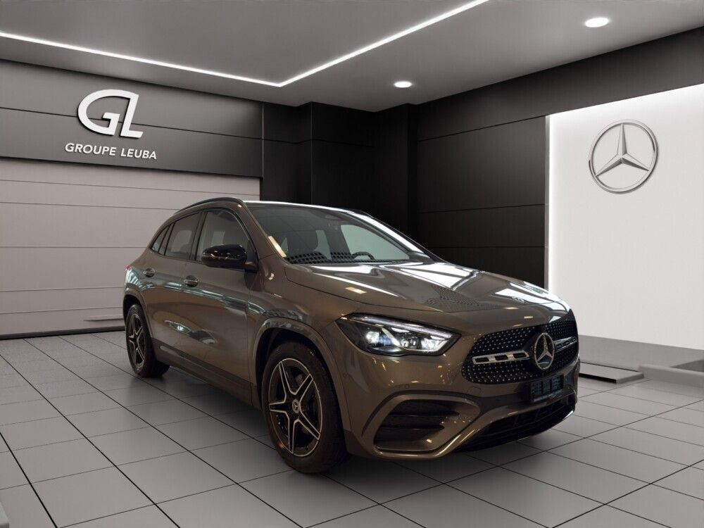 MERCEDES-BENZ GLA 220 4Matic 8G-DCT