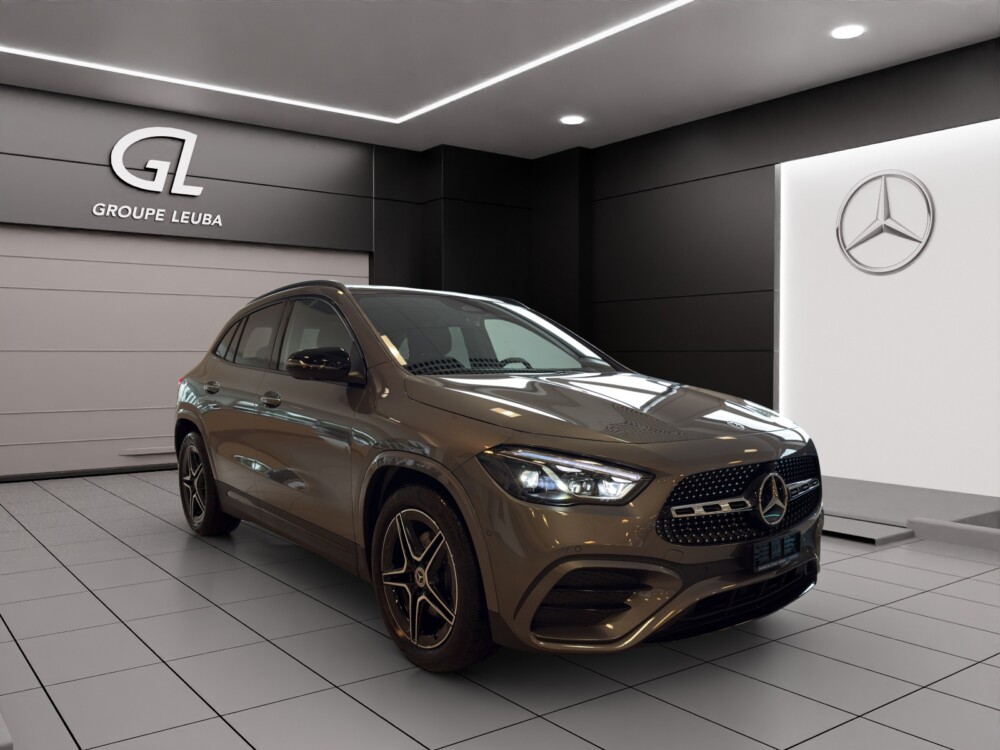 MERCEDES-BENZ GLA 220 4Matic 8G-DCT