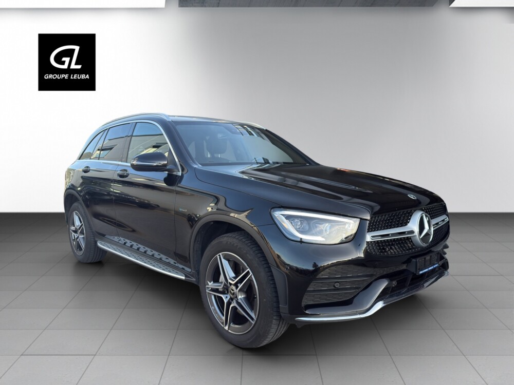 MERCEDES-BENZ GLC 300 de AMG Line 4M A