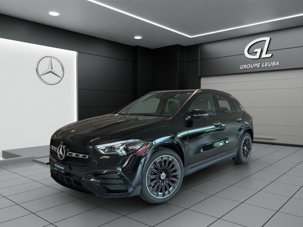 MERCEDES-BENZ GLA 200 7G-DCT