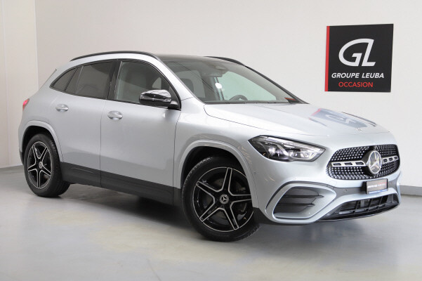 MERCEDES-BENZ GLA 220 d 4Matic 8G-DCT