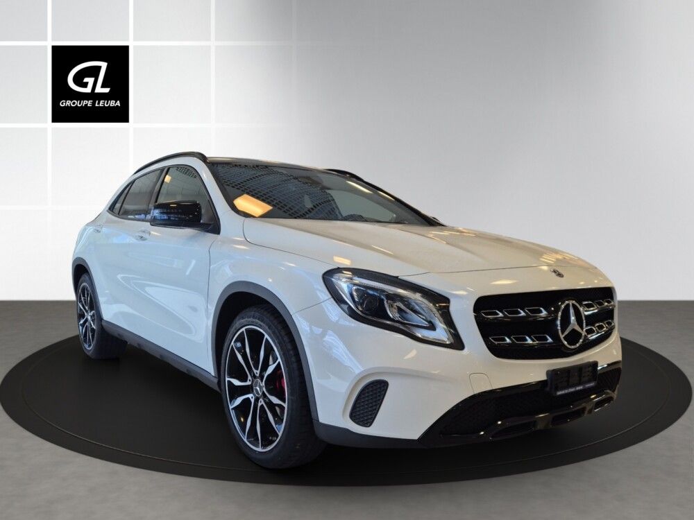 MERCEDES-BENZ GLA 200 Night Star