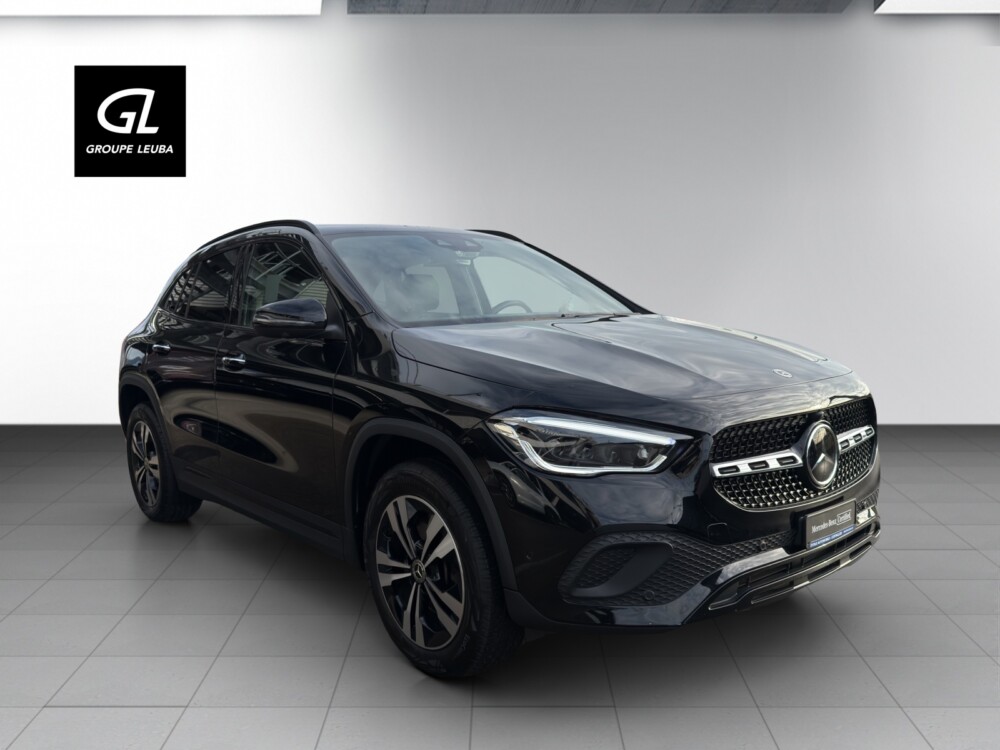 MERCEDES-BENZ GLA 250 Progressive4Matic