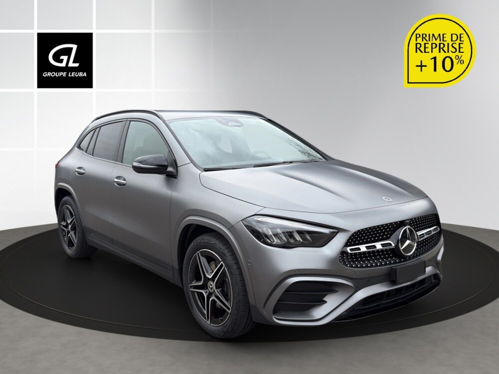 MERCEDES-BENZ GLA 200 Night Star 7G-DCT