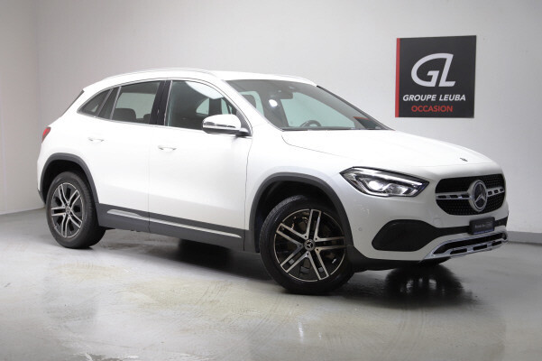 MERCEDES-BENZ GLA 250 Progressive4Matic