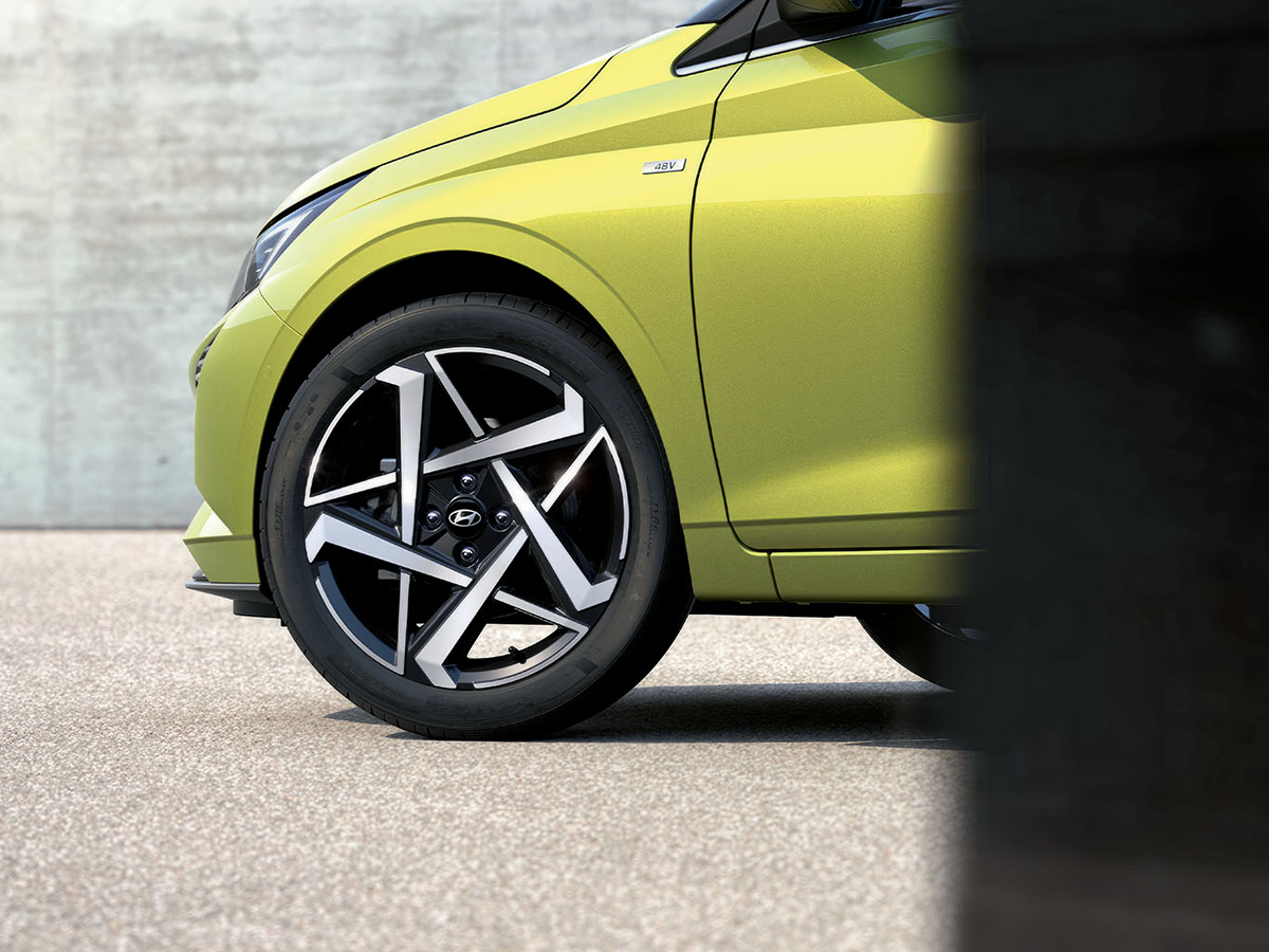 La roue avant de la Hyundai i20