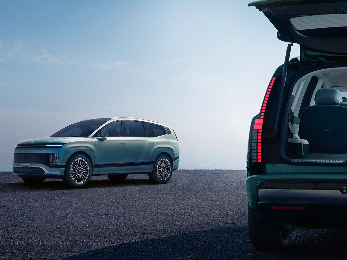 L'extérieur et l'intérieur de IONIQ 9