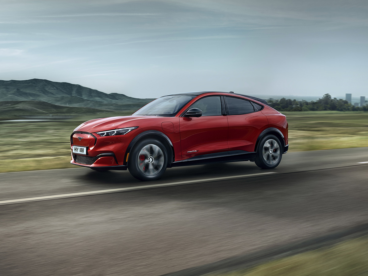 img-galerie-detail-vehicule-mustang-mach-e-1