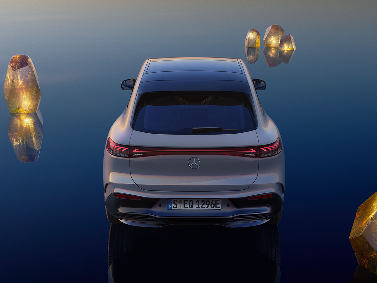 L'EQS SUV vu de l'arrière