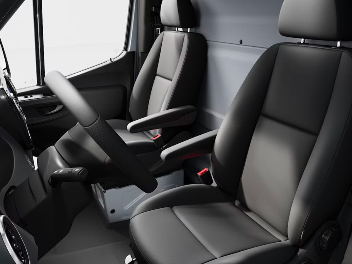 L’intérieur de l’eSprinter à plateau