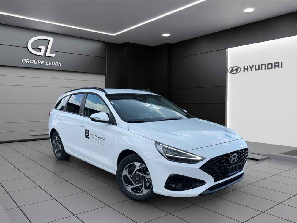 HYUNDAI i30 1.5 T-GDi Amplia 48V MH DCT