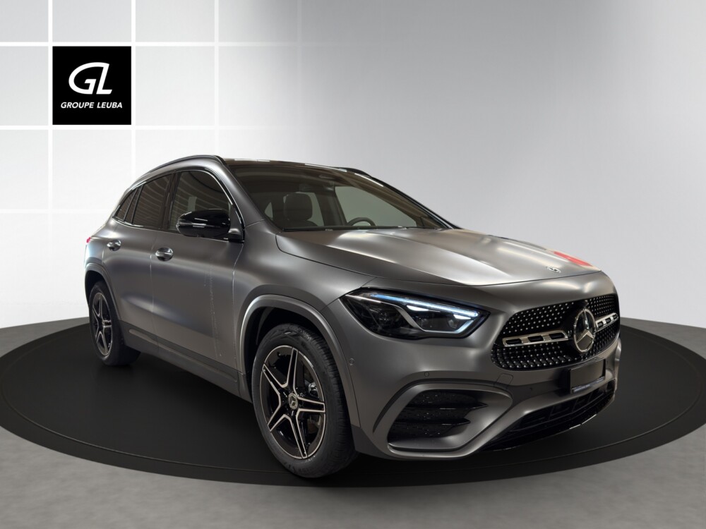 MERCEDES-BENZ GLA 200 Night Star 7G-DCT