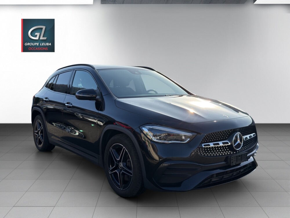 MERCEDES-BENZ GLA 250 AMG Line 4Matic