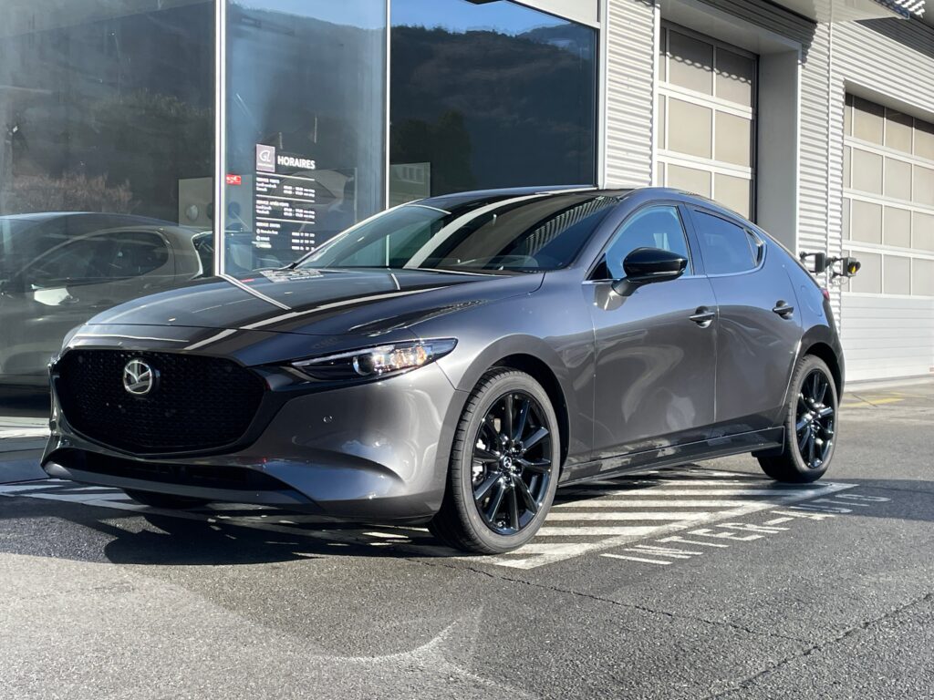 3 Hatchback SKYACTIV-G M Hybrid 140 Homura Automat