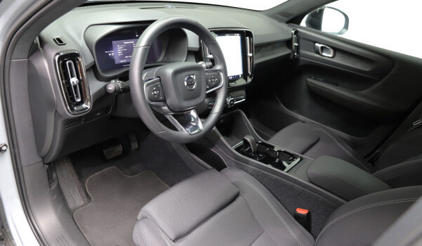 VOLVO XC40 E60 69kWh Core RWD