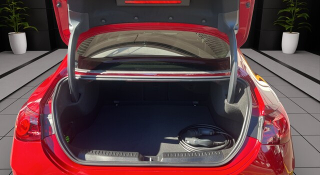 MERCEDES-BENZ 250 CLA + WHITE EQ TECHNOLOGY