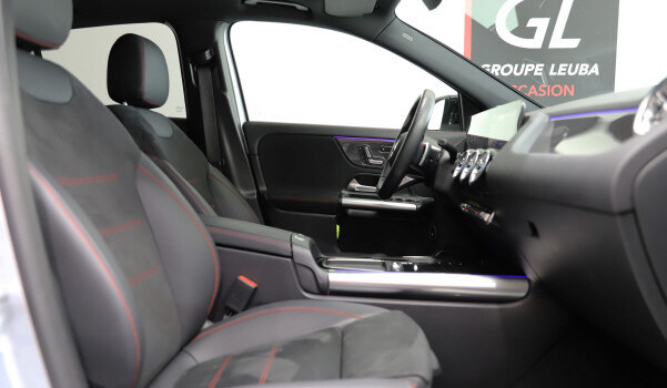 MERCEDES-BENZ GLA 220 d 4Matic 8G-DCT