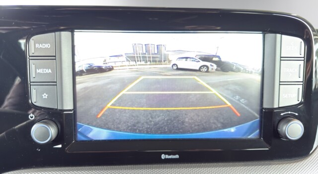 HYUNDAI i10 1.2 Amplia