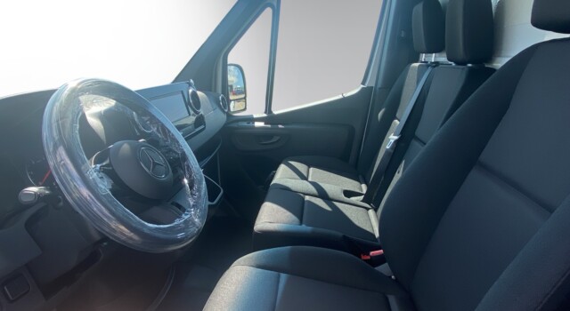 MERCEDES-BENZ Sprinter 315 CDI Standard 9G-TRONIC FWD