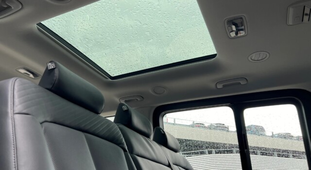 HYUNDAI STARIA Wagon 1.6 T-GDi HEV Vertex A