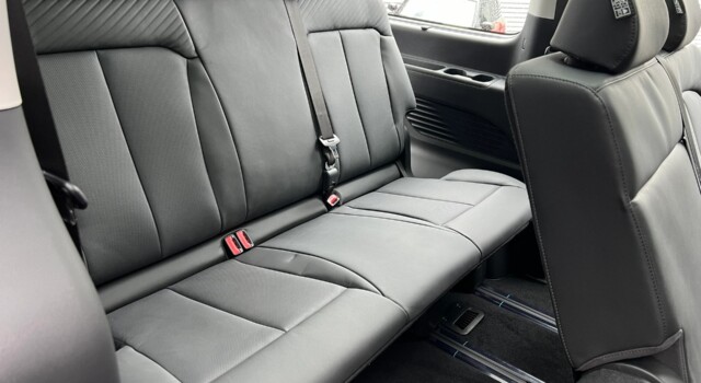 HYUNDAI STARIA Wagon 1.6 T-GDi HEV Vertex A