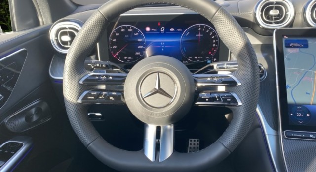 MERCEDES-BENZ GLC 300 e 4Matic 9G-Tronic